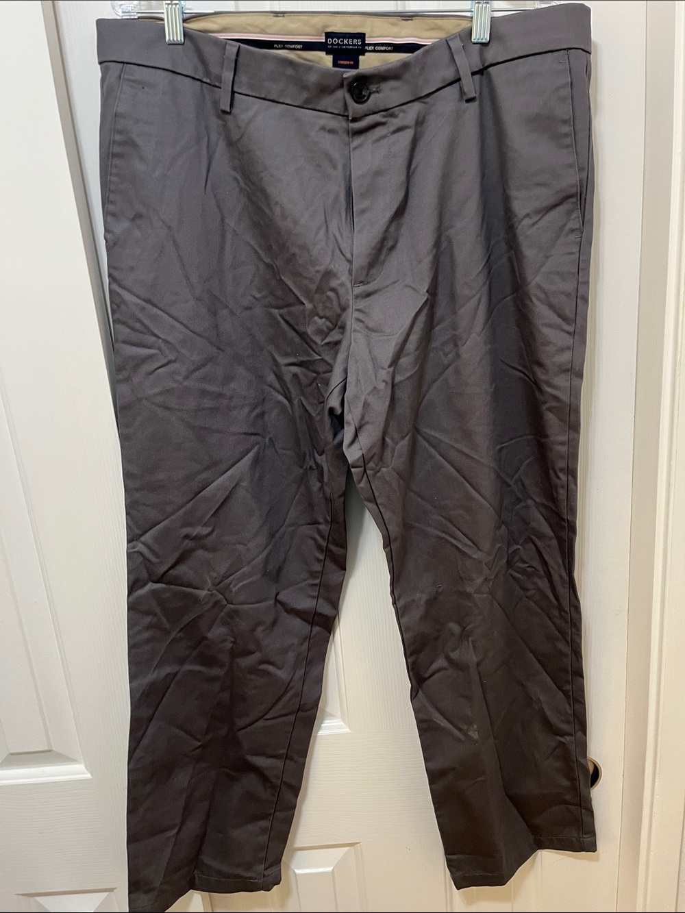 Dockers Men's Charcoal Gray Chino Pants